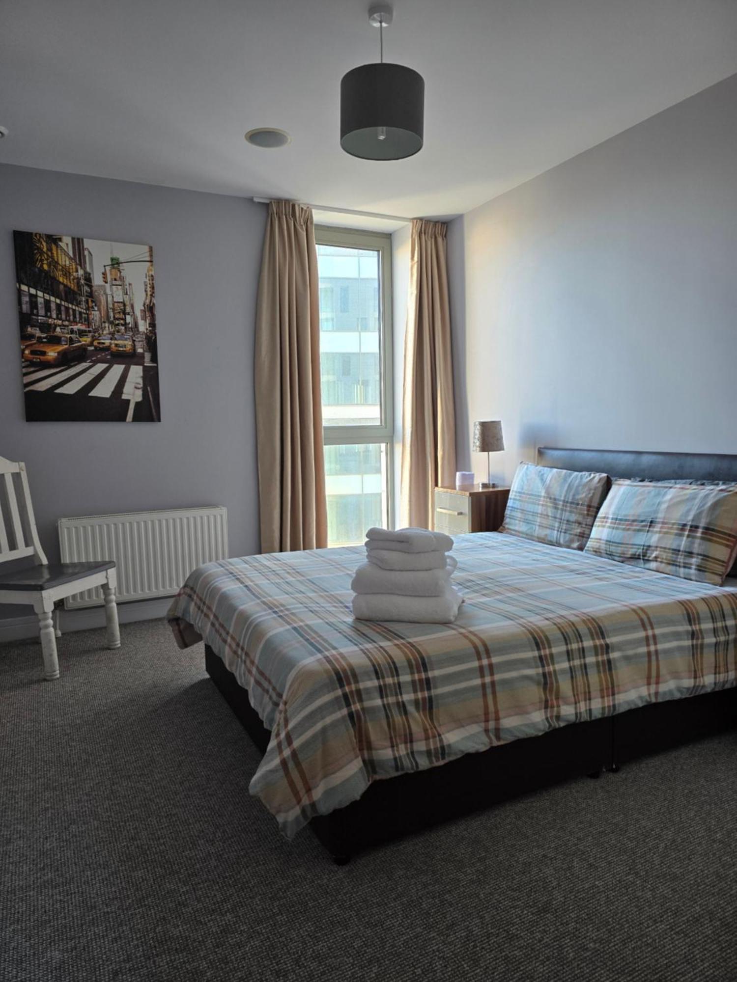 Benji & Milos Apartments Belfast Exterior foto