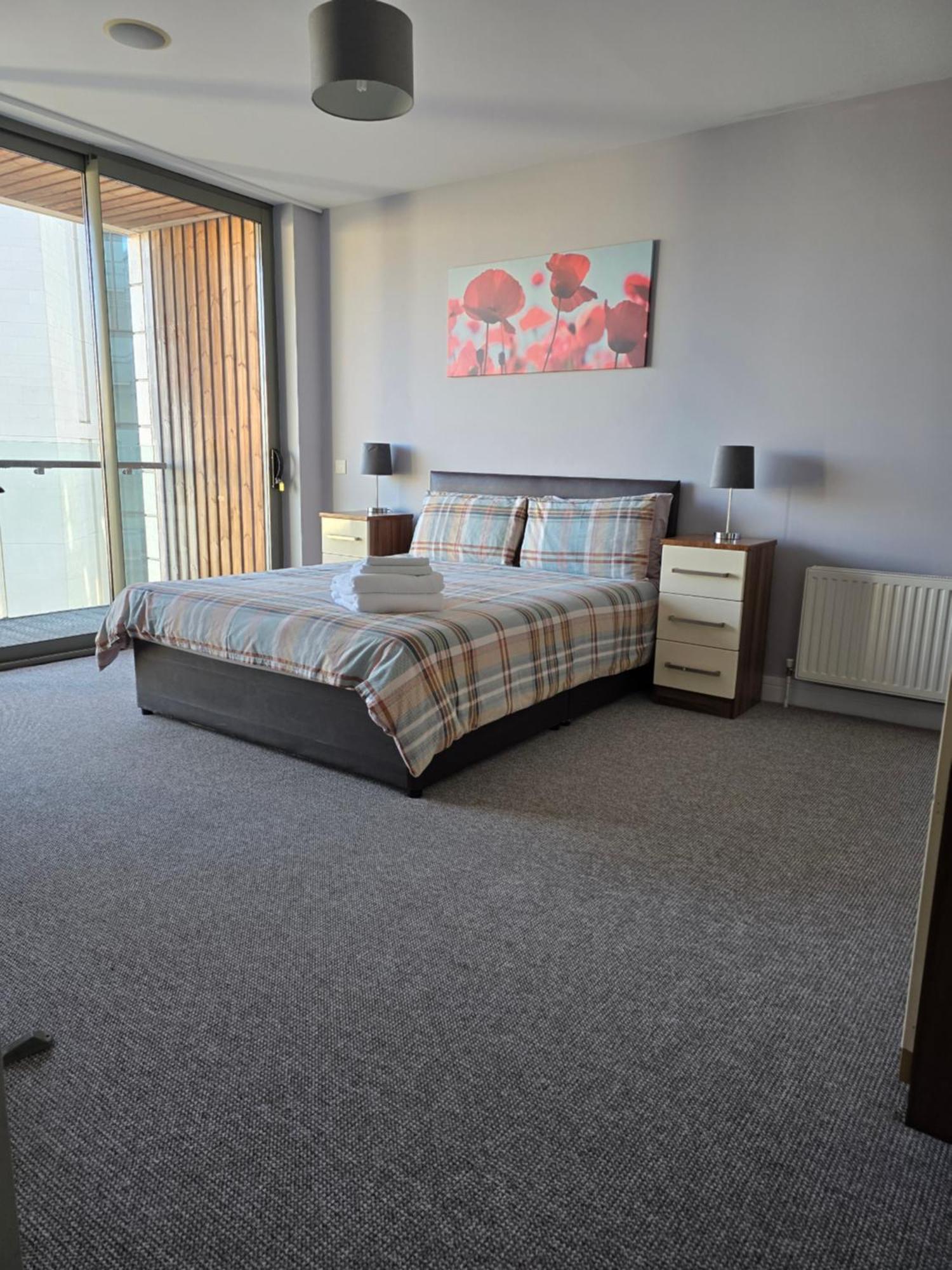 Benji & Milos Apartments Belfast Exterior foto